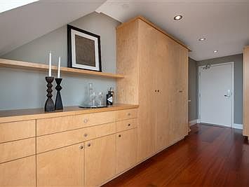 3rd image of 25 Sierra St APT E201