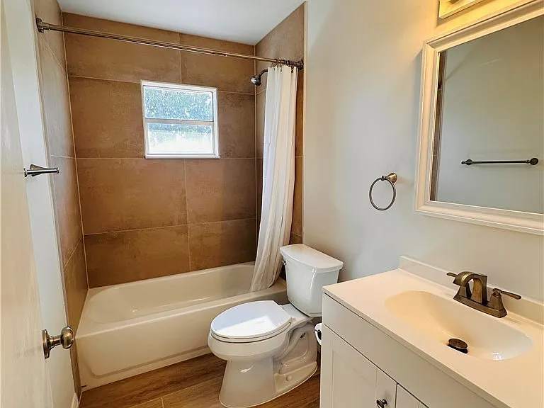 4931 Vincennes Ct #7 — Photo 5