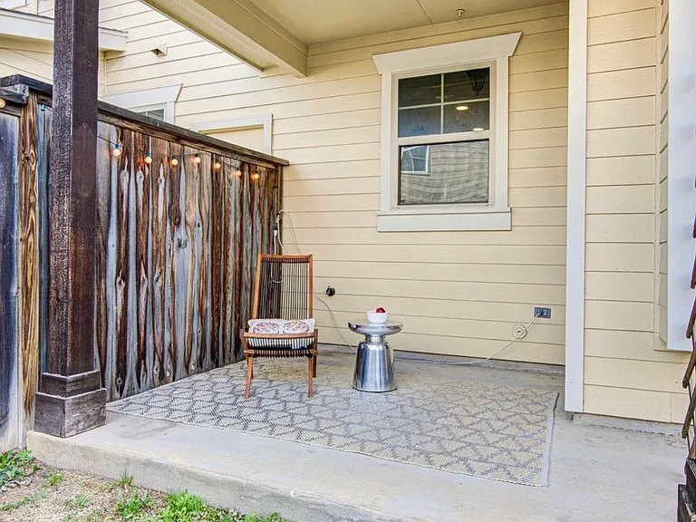 7508 Easy Wind Dr — Photo 12