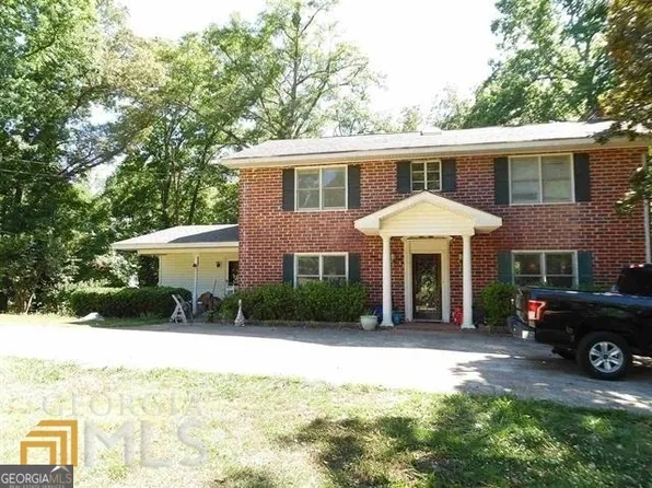 573 Lester Rd, Fayetteville, GA 30215