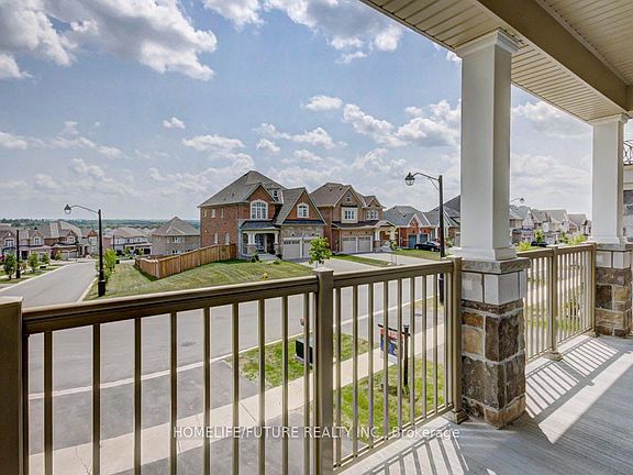 3rd image of 58 Ridge Gate Cres