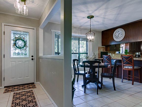 3rd image of 104 Woodland Lake Dr