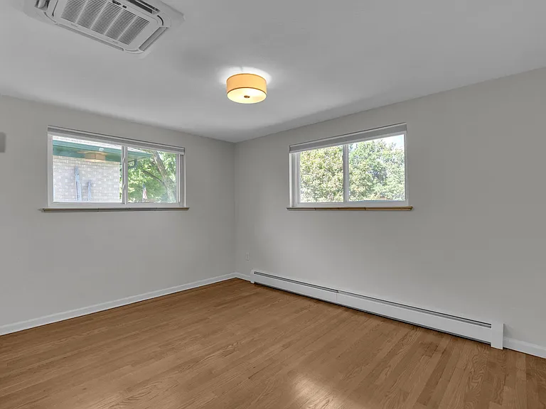 1526 S Jersey St — Photo 14