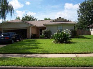 5905 Heather St, League City, TX 77573