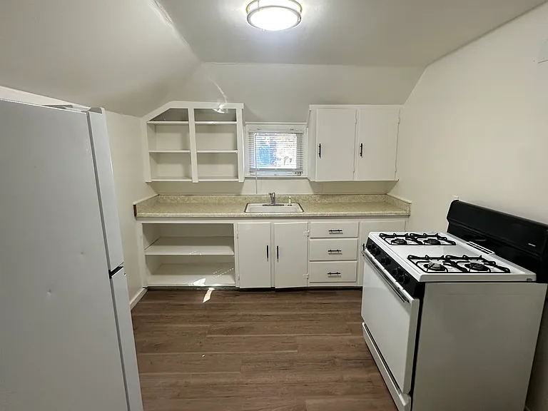 726 Olive St #1A — Photo 8