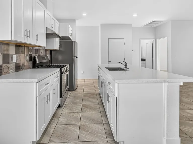 4078 Welter Ave — Photo 7