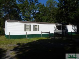 62 White St, Pembroke, GA 31321