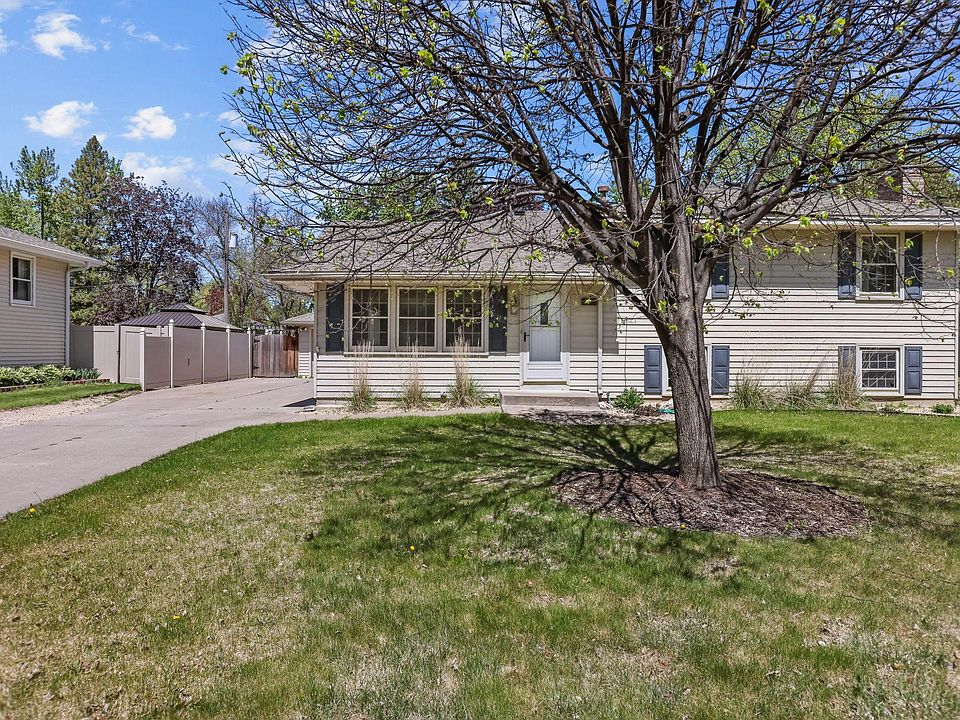 1st image of 2841 115th Ln NW