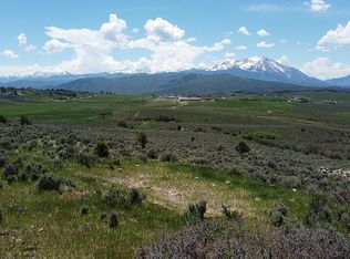 200 Sunlight Dr, Carbondale, CO 81623