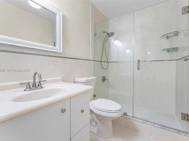12622 SW 211th Ter — Photo 18