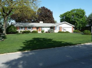 3N506 Linda Ln, Addison, IL 60101