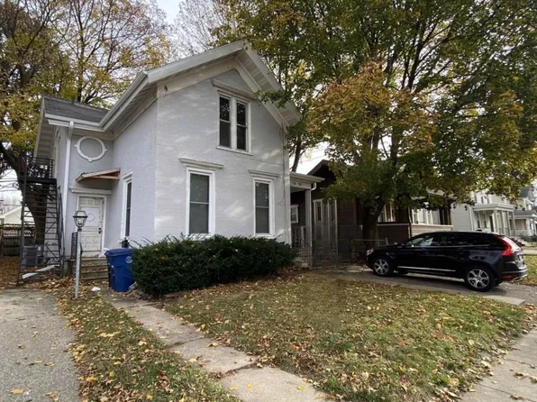 724 Jackson St, Oshkosh, WI 54901