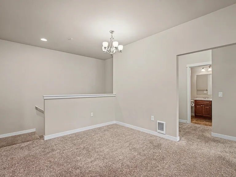 1643 Burnside Pl #C — Photo 6