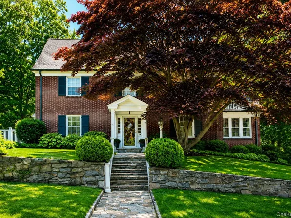 86 Caterson Terrace, Hartsdale, NY 10530