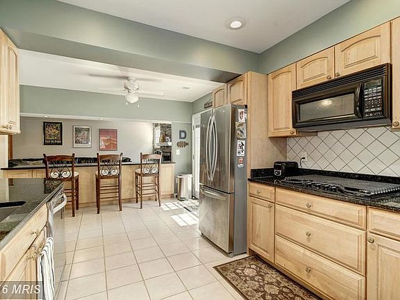 3rd image of 8701 Lothbury Ct