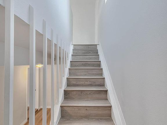 front unit staircase