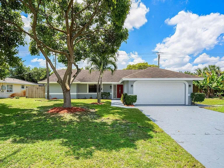 506 Heron Dr — Photo 2
