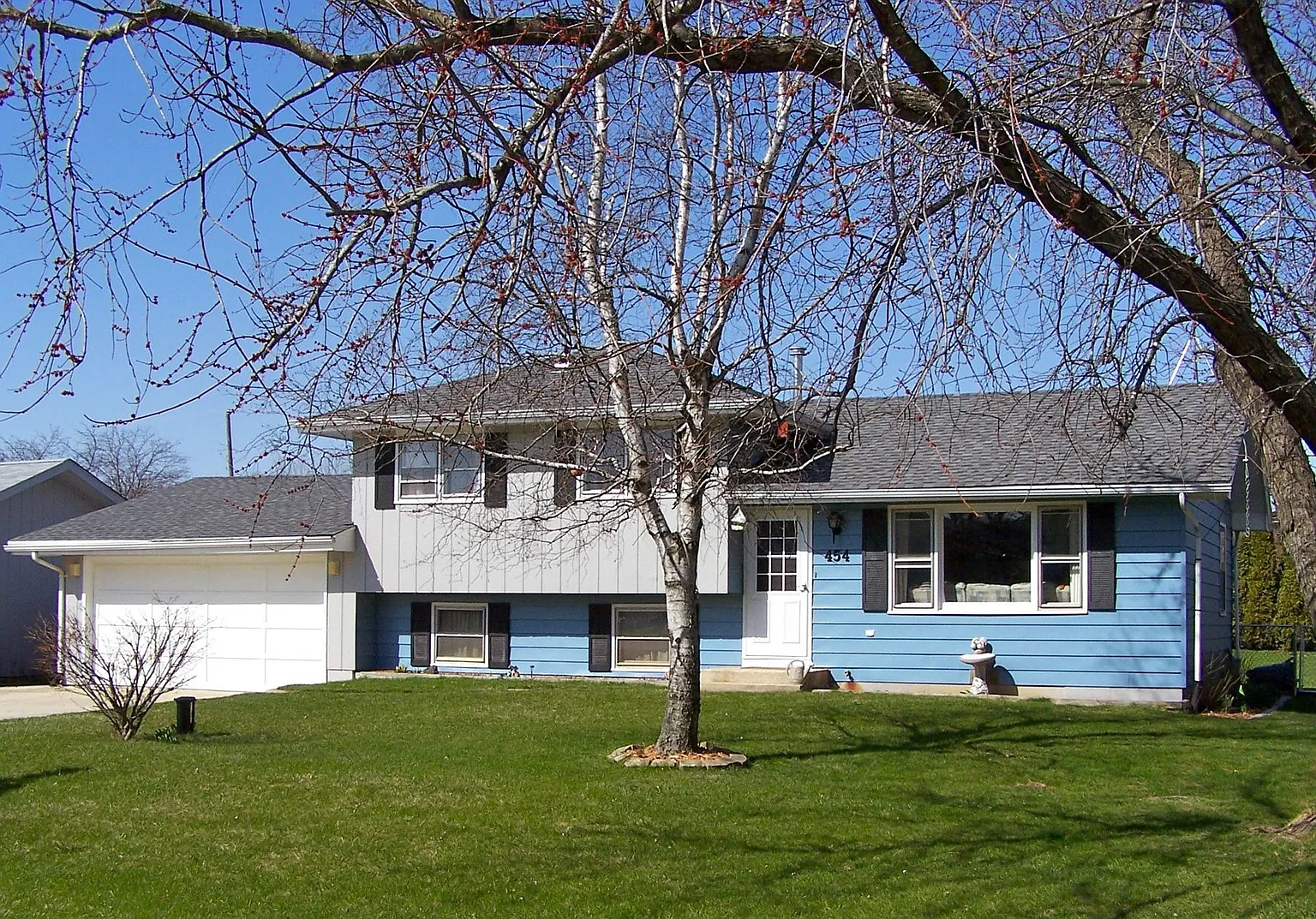 28W454 Donald Ave photo 1