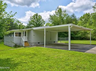 809 Spokane Ln, Crossville, TN 38572