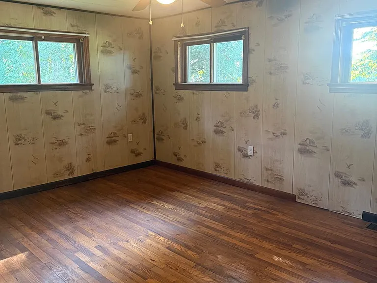 413 Goat Hill Rd — Photo 5