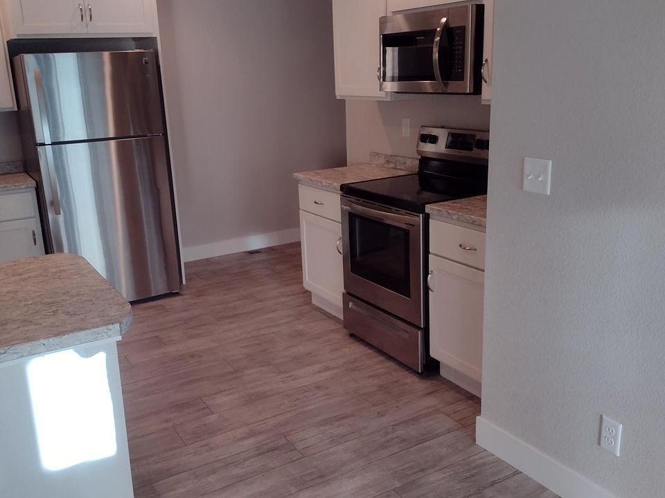 1st image of 6845 Lee St #2