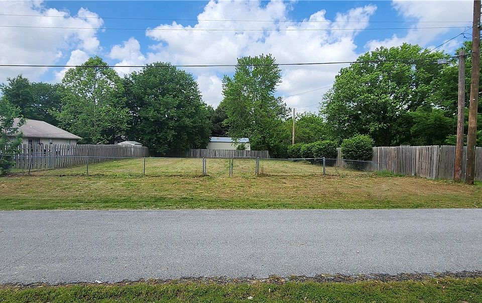 1st image of LOT 10 SE K St