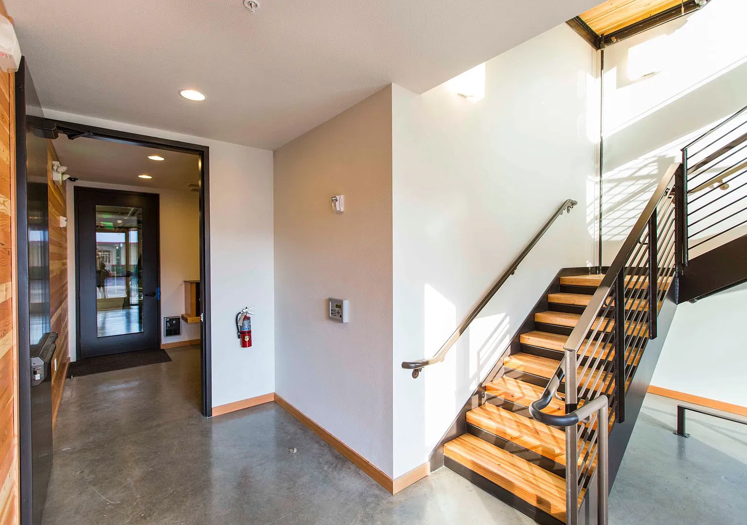 The Belmont - BCMC002 — Photo 2