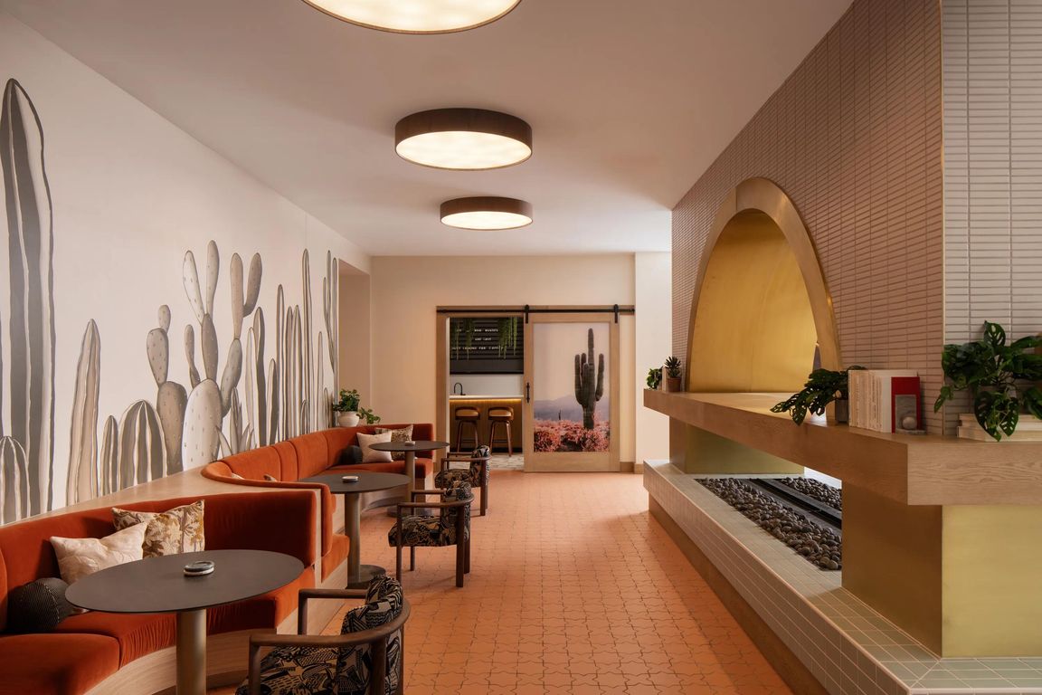 Desert-inspired design meets inviting lounge spaces at Modera Rio Salado_perfect for gathering or unwinding in style.