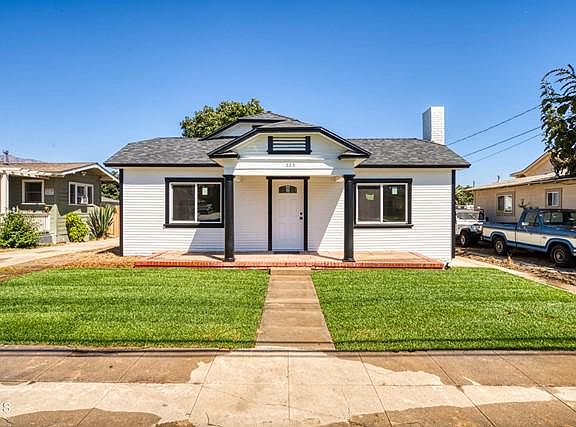 3rd image of 223 N Palm Ave