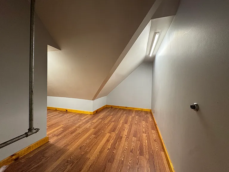 253 Fairview St #3 — Photo 5