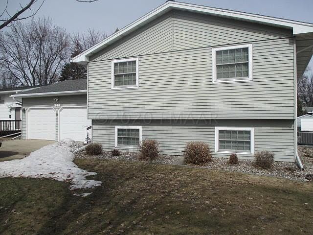 1st image of 420 Cottonwood Ct