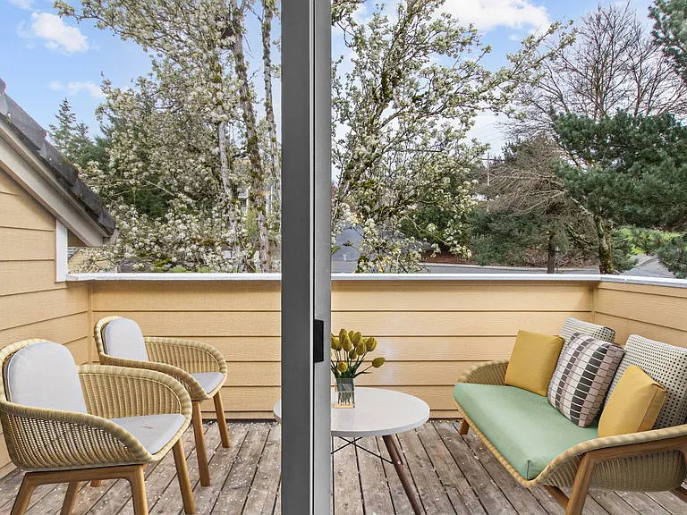 Maybeck at the Bend Apartments — Photo 9