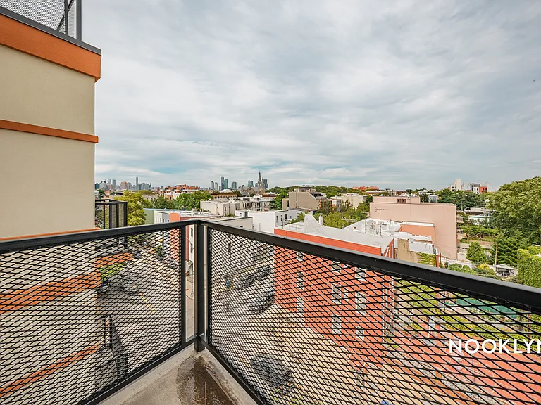 150 Bayard St #4D — Photo 10