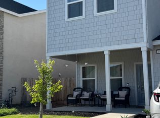 6586 E Lyell Ave, Fresno, CA 93727