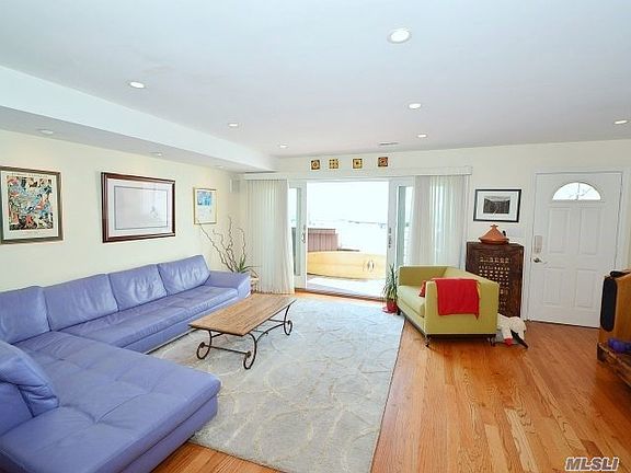 4th image of 45 East Broadway