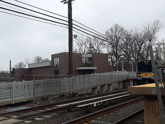 4th image of 25132 43rd Ave