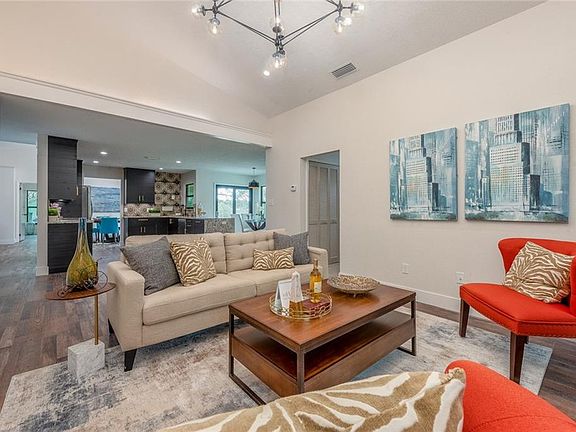 3rd image of 5918 White Egret Ln
