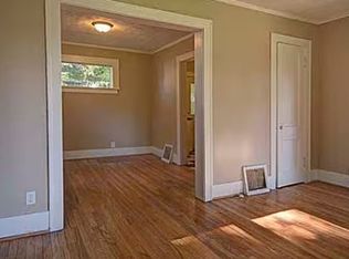 1110 S 30th Ave APT 3, Omaha, NE 68105