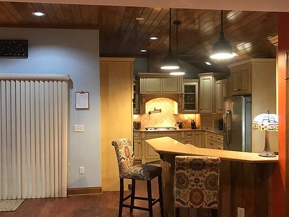 3rd image of 251 Silent Brook Dr