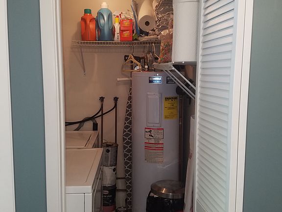 3rd image of 523 Liberty Dr #3