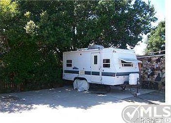 5th image of 11301 Tamarack Ave