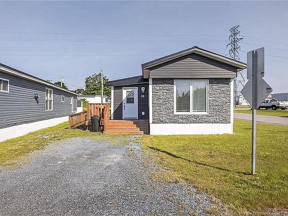 2nd image of 30 Violet St