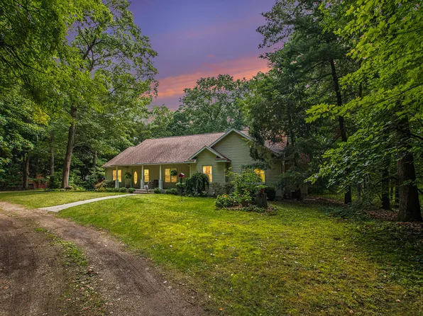 13892 148th Ave, Grand Haven, MI 49417