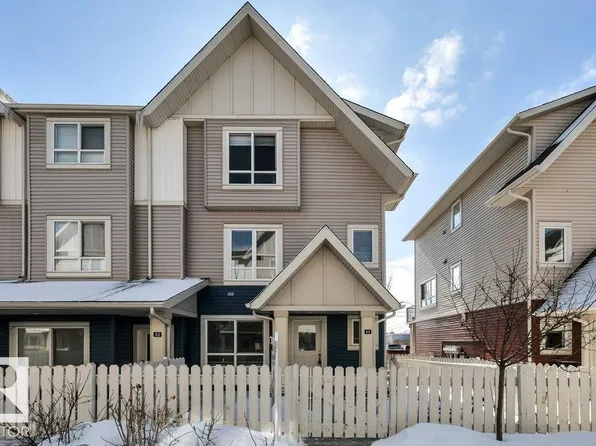 13003 132nd Ave NW #13, Edmonton, AB T5L 3R2