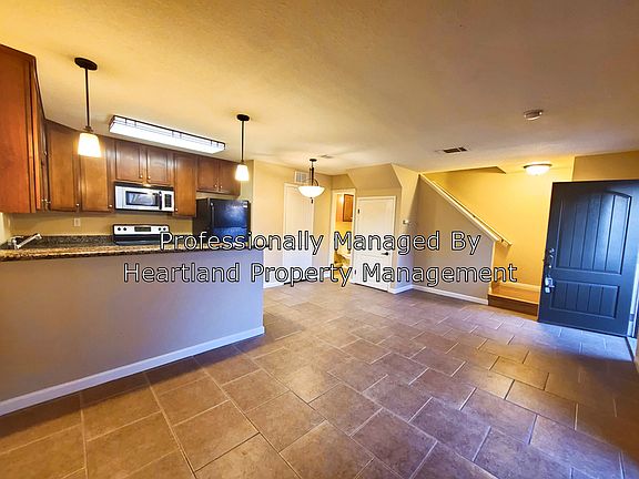 4th image of 205 Westlake Dr Unit 3