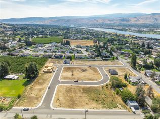 3274 NW Brianna Ave E, East Wenatchee, WA 98802