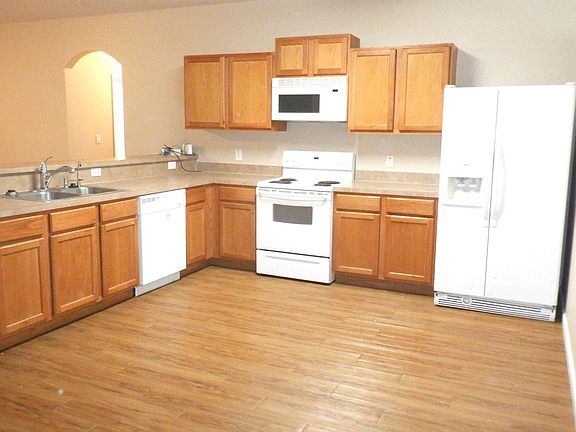 3rd image of 2642 Quincy Ave SE