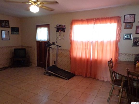 Home for Sale in Quincy, IL $47,500