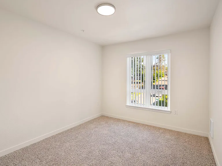 9400 Rainier Ave S — Photo 16