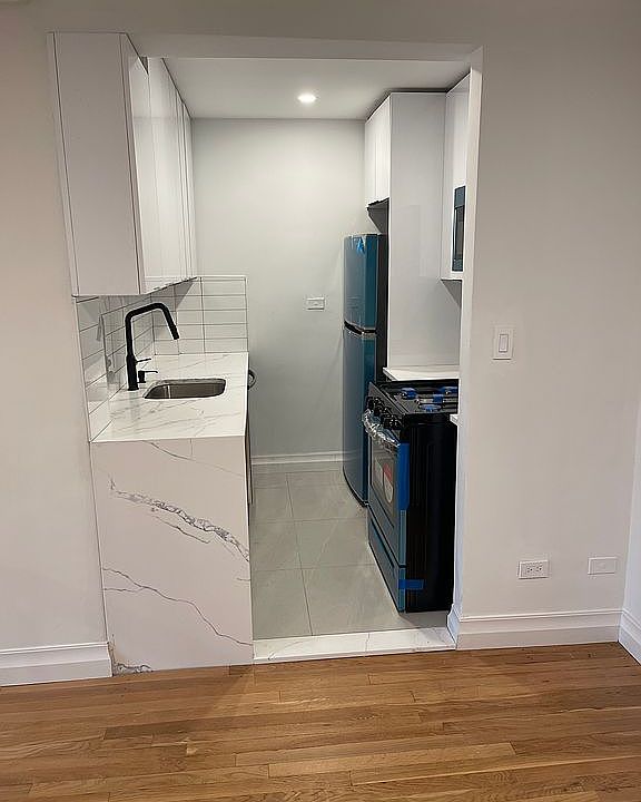 1st image of 152-72 Melbourne Ave #5E
